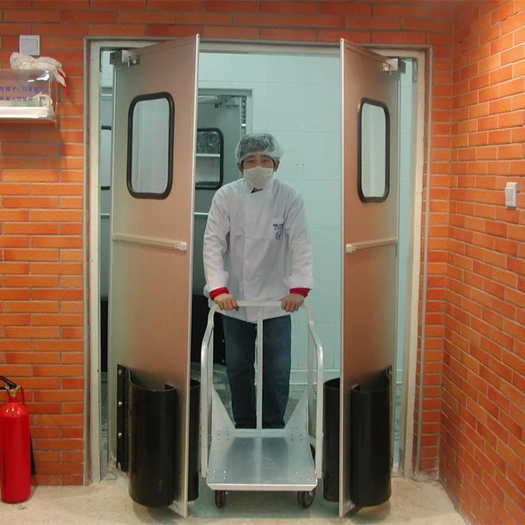 Double active traffic doors